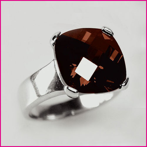925 Silberring mit großem dunkelrotem Zirkonia