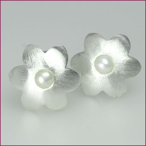 925 Silber Ohrstecker mit Blumenmotiv & Zirkonia