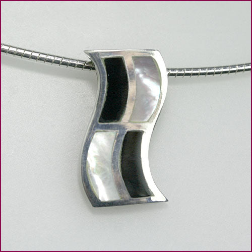 925 Silber Anhänger mit Onyx und Perlmutt