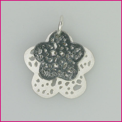 925 Silber Anhänger mit Blumenmotiv